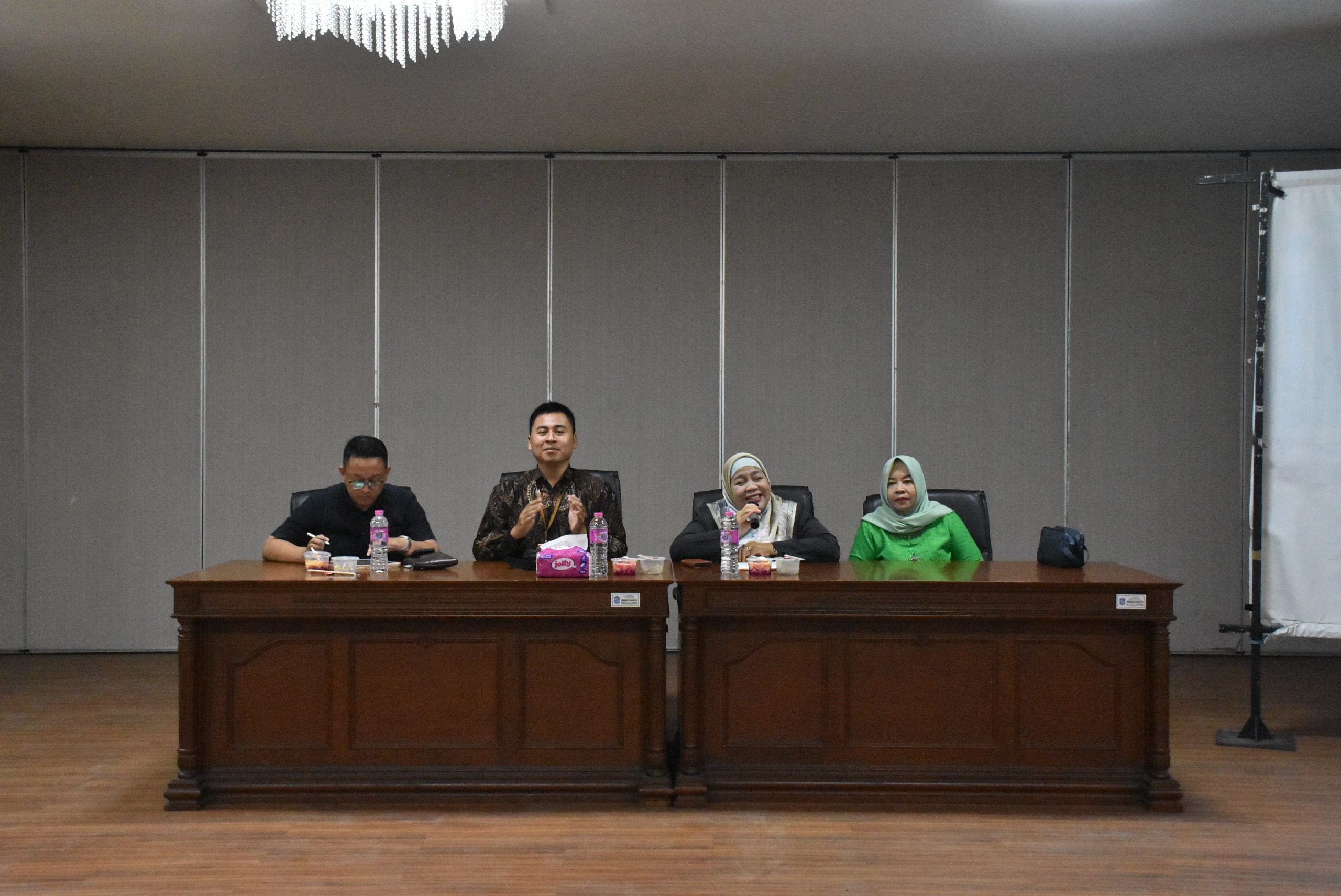Peningkatan Kapasitas Pengetahuan Perempuan Kota Surabaya