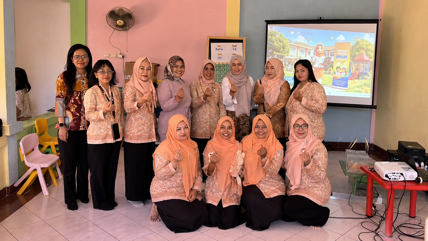 Kunjunan DWP BKKBN PROVINSI JAWA TIMUR DI TPA Airlangga (PAUD Anak Ceria Unair)